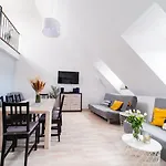 Hotel apartamentowy Bałtyckie - Bulwar Portowy 3*