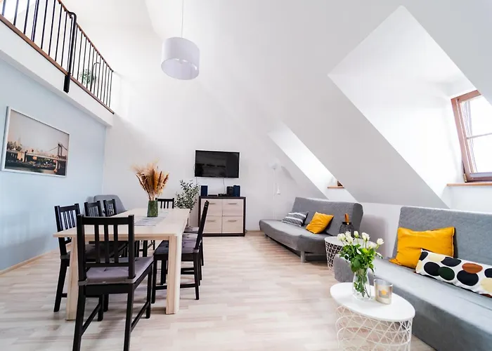 Hotel apartamentowy Bałtyckie - Bulwar Portowy 3*